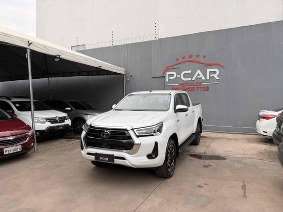 TOYOTA HILUX 2.8 D-4D TURBO DIESEL CD SRX 4X4 AUTOMÁTICO